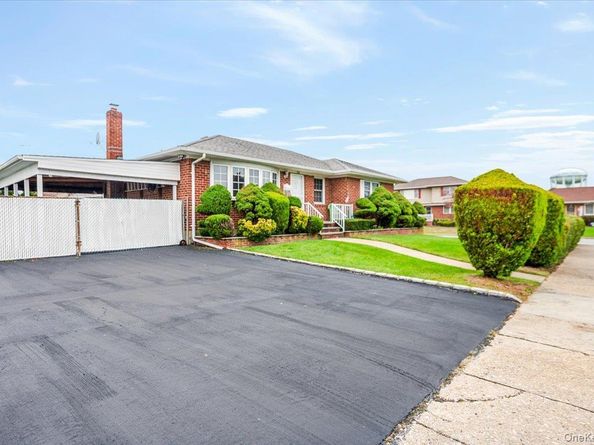 111 Michael Place, Bethpage NY 11714