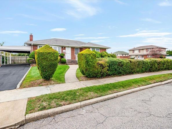 111 Michael Place, Bethpage NY 11714