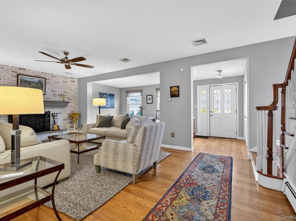149 Hughes Place, Albertson NY 11507