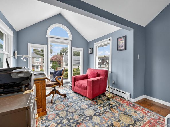 149 Hughes Place, Albertson NY 11507