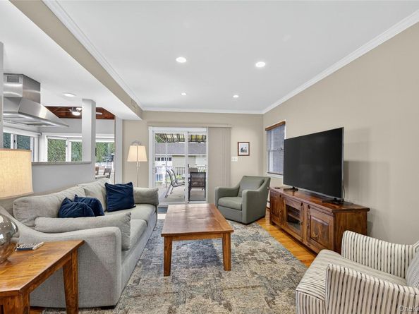 149 Hughes Place, Albertson NY 11507