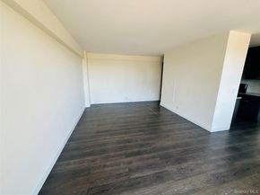 880 Boynton Avenue 8M, Bronx NY 10473