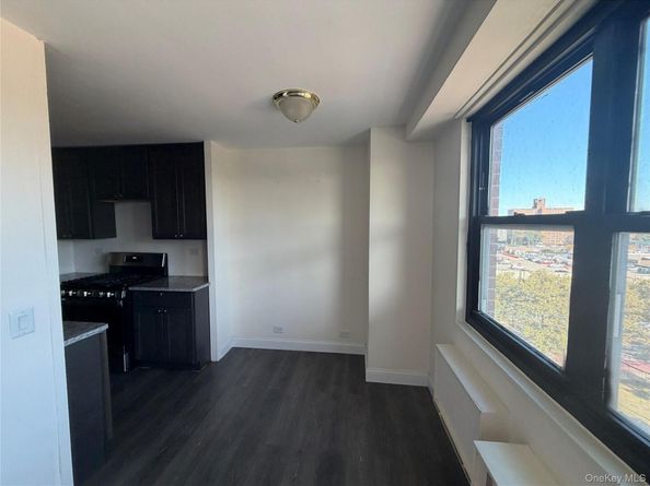 880 Boynton Avenue 8M, Bronx NY 10473