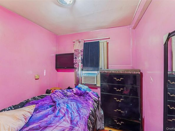 19431 114th Road, Saint Albans NY 11412