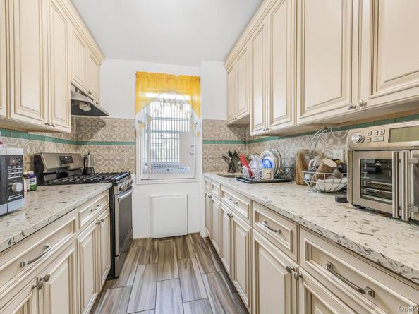 480 Riverdale Avenue 7L, Yonkers NY 10705