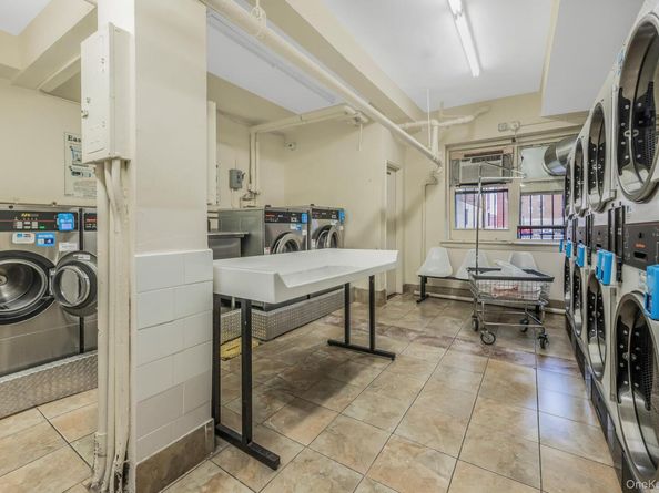 480 Riverdale Avenue 7L, Yonkers NY 10705