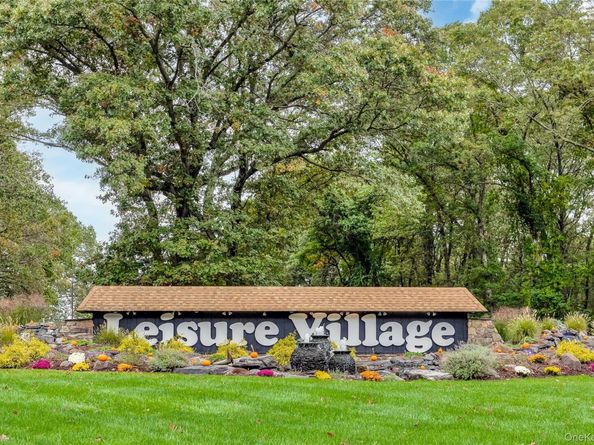 412B Weymouth Court, Ridge NY 11961
