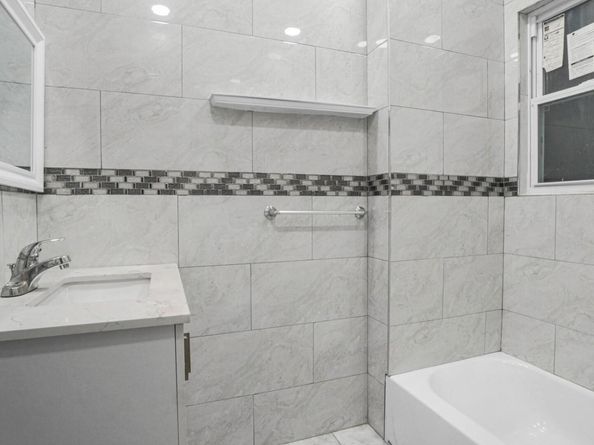 93-45 202nd Street, Hollis NY 11423