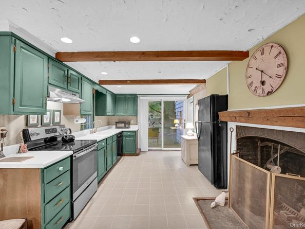 33 Ryder Road, Ossining NY 10562