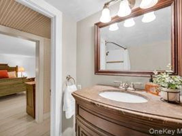 33 Ryder Road, Ossining NY 10562