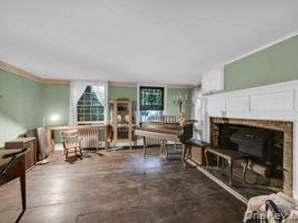 33 Ryder Road, Ossining NY 10562