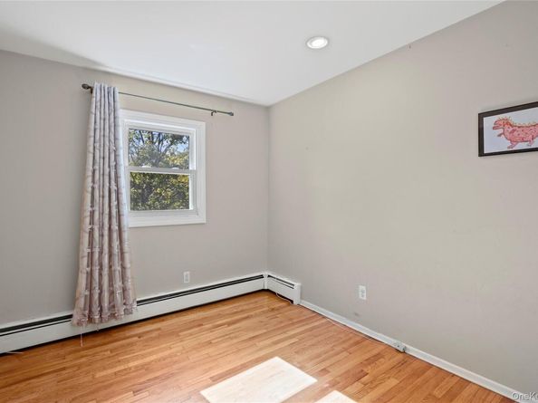 9 Grossman Street, Melville NY 11747