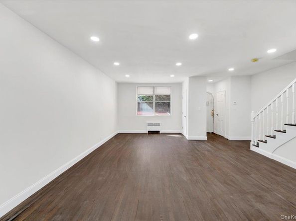 4126 Gunther Avenue, Bronx NY 10466