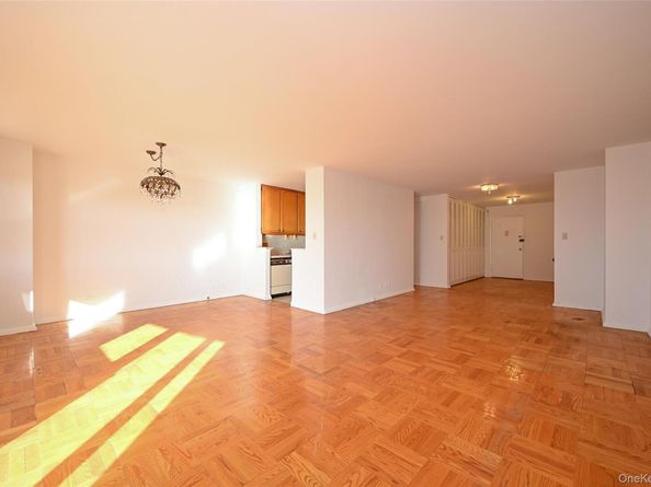 102-10 66 Road 9E, Forest Hills NY 11375