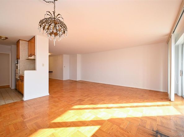 102-10 66 Road 9E, Forest Hills NY 11375