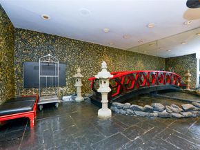 102-10 66 Road 9E, Forest Hills NY 11375