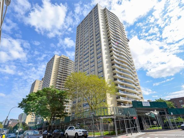 102-10 66 Road 9E, Forest Hills NY 11375