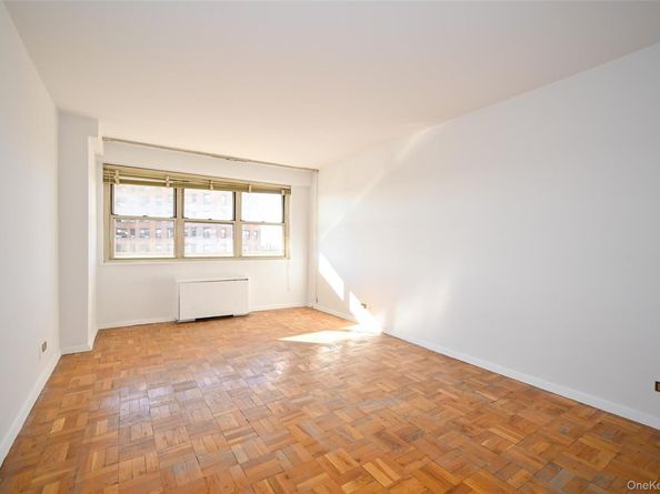 102-10 66 Road 9E, Forest Hills NY 11375