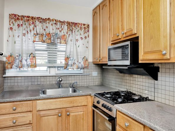 62-45 69th Place, Middle Village NY 11379