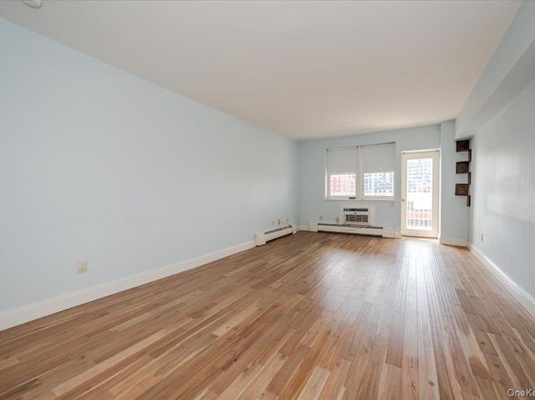 55 Monroe Boulevard 3P, Long Beach NY 11561