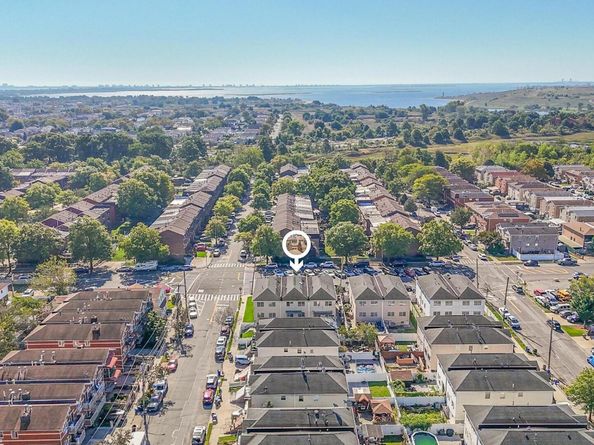 7717 156th Avenue, Howard Beach NY 11414