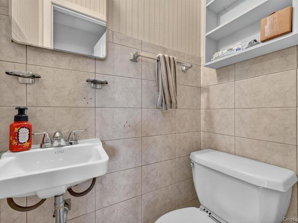 283 Calhoun Avenue, Bronx NY 10465