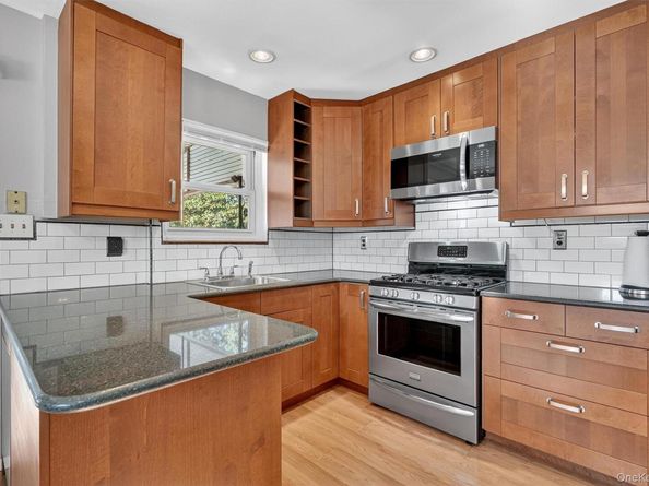 283 Calhoun Avenue, Bronx NY 10465
