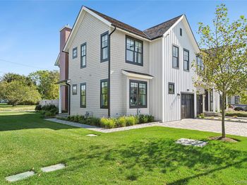 8 Magnolia Drive