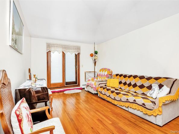 2135 Menahan Street, Ridgewood NY 11385