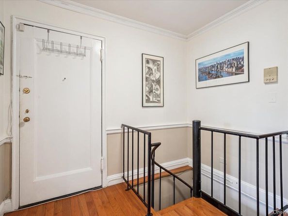 3 Campus Pl 1C, Scarsdale NY 10583