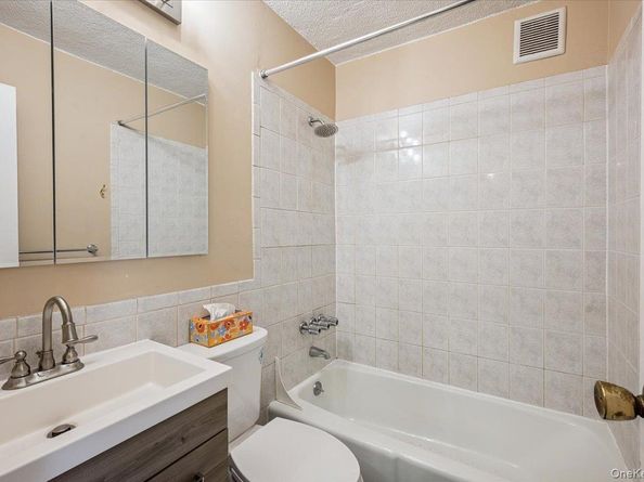 3 Campus Pl 1C, Scarsdale NY 10583