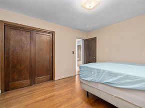 2975 Oceanside Road, Oceanside NY 11572
