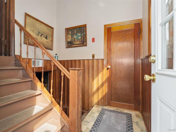 2975 Oceanside Road, Oceanside NY 11572
