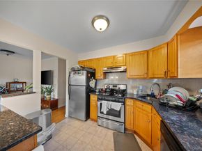 240-22 70th Avenue 9B, Little Neck NY 11362