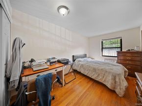 240-22 70th Avenue 9B, Little Neck NY 11362