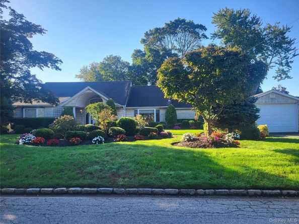 120 Dartmouth Road, Massapequa NY 11758
