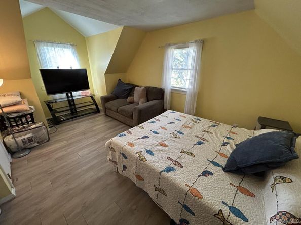 21 Lakeview Drive, Middle Island NY 11953