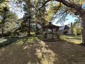 21 Lakeview Drive, Middle Island NY 11953