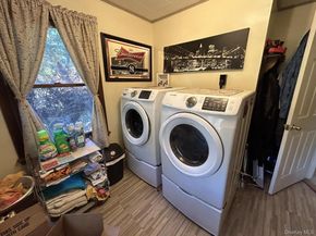 21 Lakeview Drive, Middle Island NY 11953