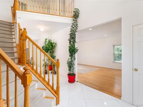 39 Island Trail, Mount Sinai NY 11766