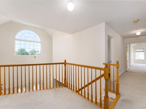 39 Island Trail, Mount Sinai NY 11766