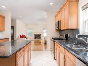 39 Island Trail, Mount Sinai NY 11766