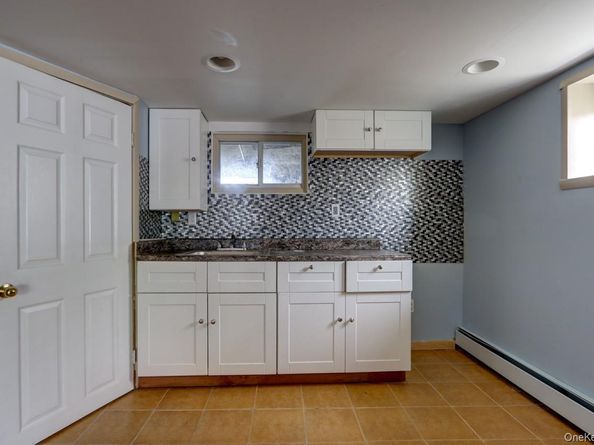 12-67 Waterview Street, Bayswater NY 11691