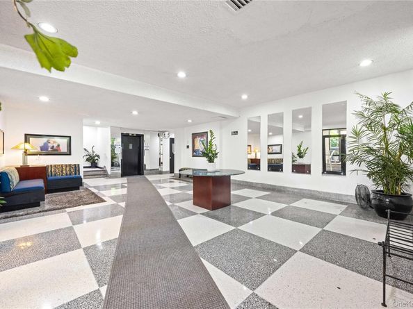 2736 Independence Avenue 4A, Bronx NY 10463