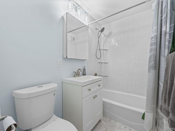 2736 Independence Avenue 4A, Bronx NY 10463