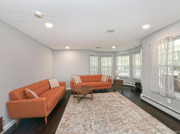 187 Robinson Avenue, Medford NY 11763