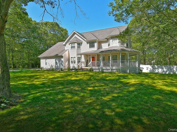 187 Robinson Avenue, Medford NY 11763