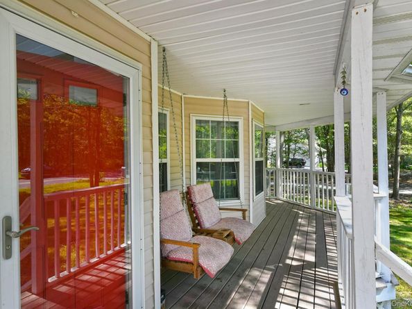 187 Robinson Avenue, Medford NY 11763