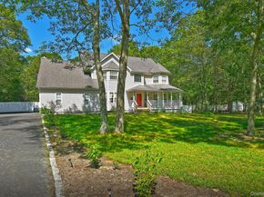 187 Robinson Avenue, Medford NY 11763