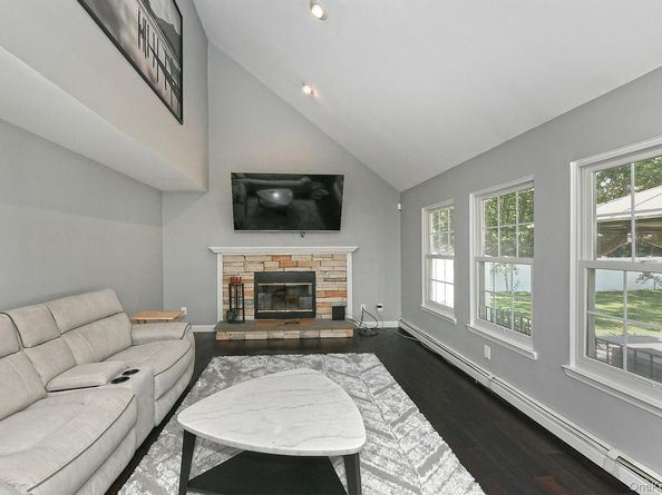 187 Robinson Avenue, Medford NY 11763